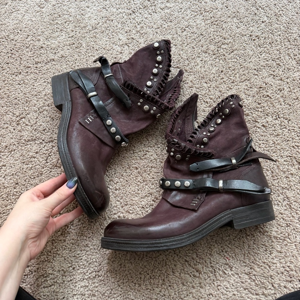 A.S.98 maroon leather boots